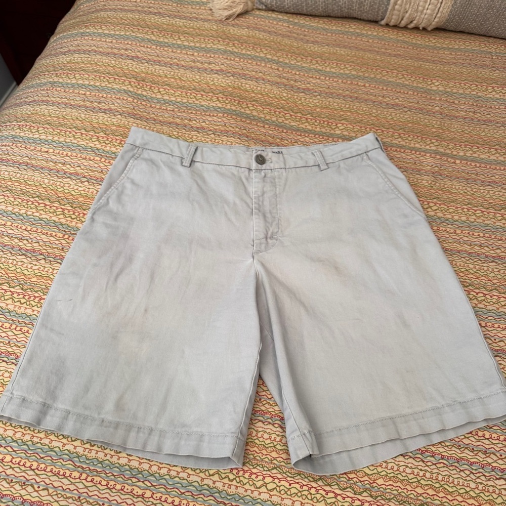 MEN'S IZOD SALTWATER Khaki Stretch SHORTS FLAT FRONT Sz 34 9.5” Inseam